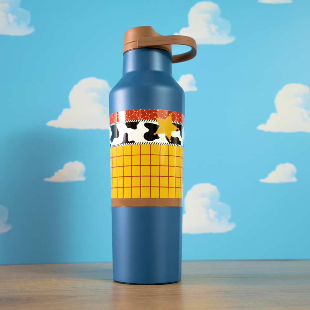 toy-story-sport-canteen-r9 50f41b5cb358--PDP-WOODY.png