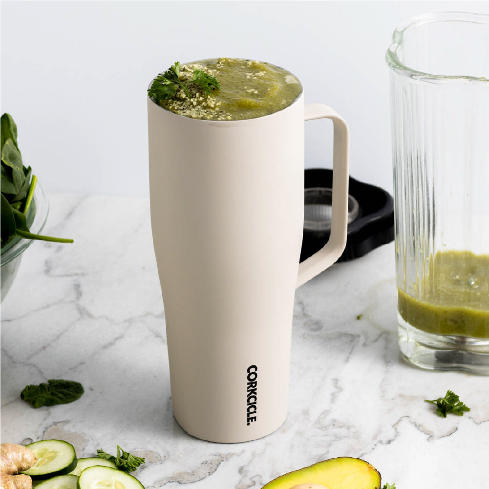 cold-cup-xl-t4 588f4a27c4cf--2230CLT-lifestyle.jpg