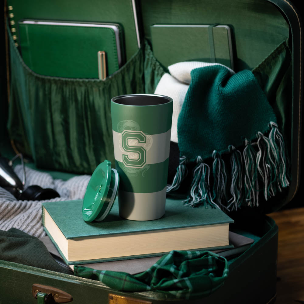harry-potter-tumbler-c8 84ce9e4c9c5c--HarryPotter-Slytherin-4.jpg