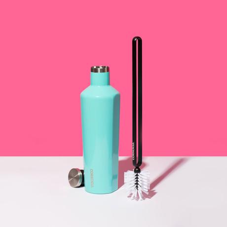bottle-brush-d3 accessories_bottlebrush_lifestyle.jpg